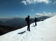 32 col sole splendente...